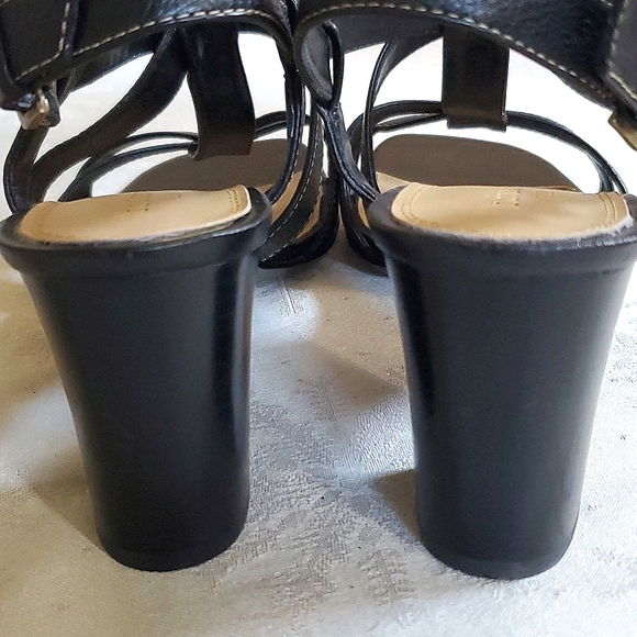 Liz Claiborne Kelly Flex Leather Upper Strappy Buckle Heels Women's Size 10M - Picture 9 of 12